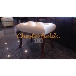 Chesterfield Hocker Cambridge Off-Weiss (K2)