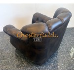 Chesterfield Monk Ledersessel,  Antikmittelbraun (A5M)