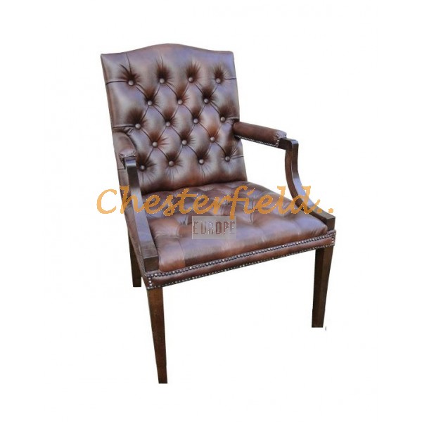 King Antikbraun (A5) Chesterfield Armstuhl